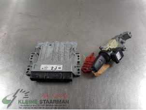 Używane Stacyjka + sterownik Nissan Qashqai (J11) 1.2 DIG-T 16V Cena na żądanie oferowane przez Kleine Staarman B.V. Autodemontage