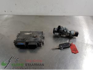 Used Ignition lock + computer Mazda MX-5 (NC18/1A) 1.8i 16V Price on request offered by Kleine Staarman B.V. Autodemontage