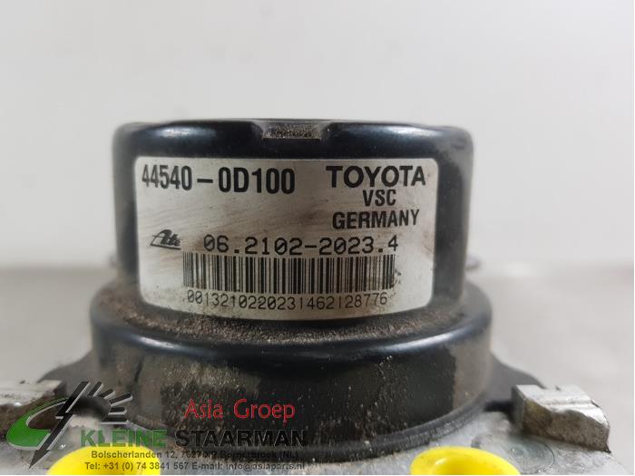 ABS pump Toyota Yaris III 1.0 12V VVTi 445400D100 1KRFE