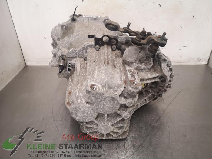 Getriebe van een Kia Sorento II (XM) 2.4 16V 4x2 2010