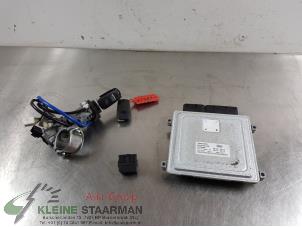 Used Ignition lock + computer Kia Sorento II (XM) 2.4 16V 4x2 Price on request offered by Kleine Staarman B.V. Autodemontage