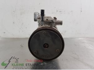 Used Air conditioning pump Kia Carens II (FJ) 2.0i CVVT 16V Price on request offered by Kleine Staarman B.V. Autodemontage