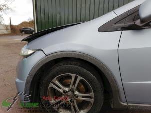 Used Front wing, left Honda Civic (FK/FN) 1.4 i-Dsi Price on request offered by Kleine Staarman B.V. Autodemontage