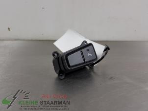 Gebrauchte PDC Schalter Hyundai i20 (GBB) 1.4i 16V Preis auf Anfrage angeboten von Kleine Staarman B.V. Autodemontage