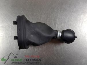 Used Gear stick cover Kia Rio III (UB) 1.4 CVVT 16V Price on request offered by Kleine Staarman B.V. Autodemontage