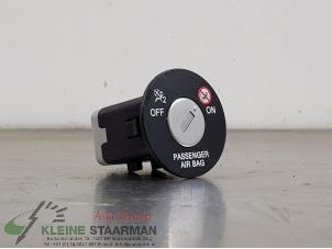 Used Airbag switch Kia Rio III (UB) 1.4 CVVT 16V Price on request offered by Kleine Staarman B.V. Autodemontage