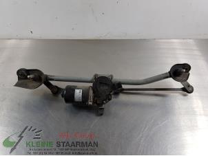 Used Wiper motor + mechanism Toyota Corolla (E12) 1.6 16V VVT-i Price on request offered by Kleine Staarman B.V. Autodemontage