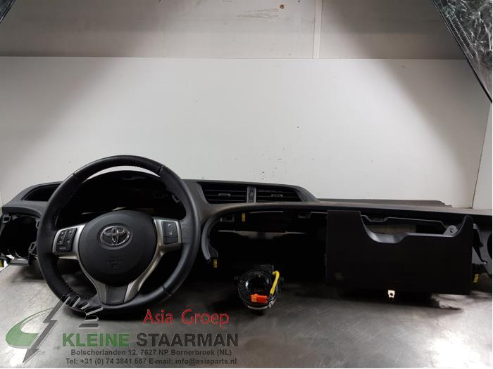 Airbag Set+Modul van een Toyota Yaris III (P13) 1.0 12V VVT-i 2012