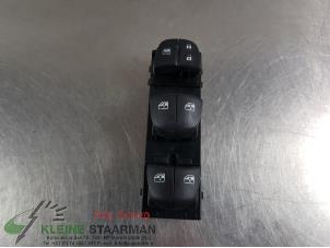 Used Electric window switch Nissan Qashqai (J11) 1.2 DIG-T 16V Price on request offered by Kleine Staarman B.V. Autodemontage