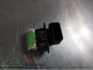 Used Cooling fan resistor Kia Rio IV (YB) 1.2 MPI 16V Price on request offered by Kleine Staarman B.V. Autodemontage