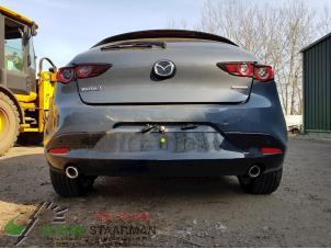 Gebrauchte Stoßstange hinten Mazda 3 Sport (BP) 2.0 SkyActiv-G 122 Mild Hybrid 16V Preis auf Anfrage angeboten von Kleine Staarman B.V. Autodemontage