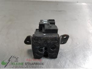 Used Tailgate lock mechanism Kia Sportage (SL) 1.7 CRDi 16V 4x2 Price on request offered by Kleine Staarman B.V. Autodemontage