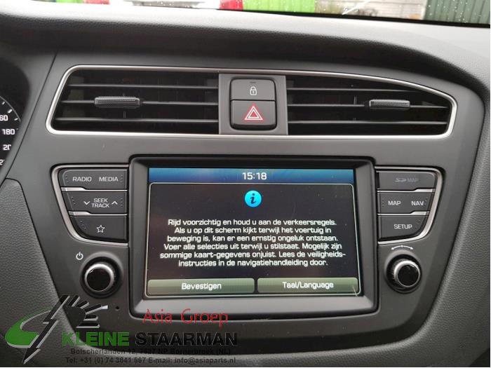 Navigation system Hyundai i20 1.0 TGDI 100 12V 96560C8BC1RDR