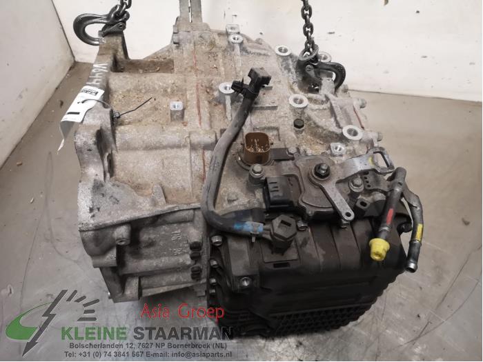 Gearbox from a Hyundai i30 (GDHB5)  2015