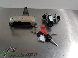 Used Ignition lock + computer Toyota Yaris (P1) 1.0 16V VVT-i Price on request offered by Kleine Staarman B.V. Autodemontage