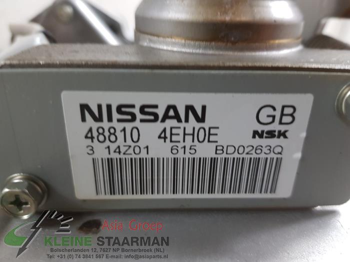 Electric power steering unit from a Nissan Qashqai (J11) 1.5 dCi DPF 2015
