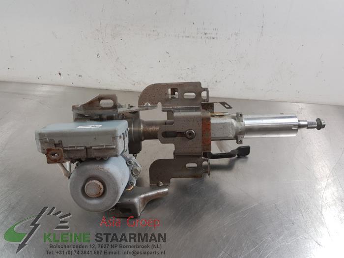 Electric power steering unit from a Nissan Qashqai (J11) 1.5 dCi DPF 2015