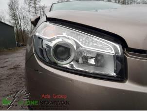 Used Headlight, right Nissan Qashqai (J10) 1.6 16V Price on request offered by Kleine Staarman B.V. Autodemontage