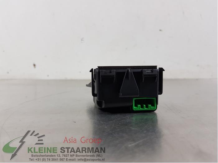 ACC Sensor (Entfernung) van een Mazda 6 SportBreak (GJ/GH/GL) 2.2 SkyActiv-D 150 16V 2014