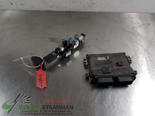 Used Ignition lock + computer Mazda MX-5 (NC18/1A) 1.8i 16V Price on request offered by Kleine Staarman B.V. Autodemontage
