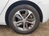 Wheel + tyre from a Hyundai i30 (GDHB5), 2011 1.4 16V, Hatchback, Petrol, 1.396cc, 74kW, G4LC, 2014-12 / 2016-12 2015