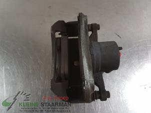Used Front brake calliper, right Hyundai i30 (GDHB5) 1.4 16V Price on request offered by Kleine Staarman B.V. Autodemontage