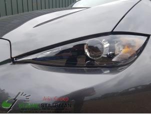 Used Headlight, left Mazda MX-5 (ND) 2.0 SkyActiv G-184 16V Price on request offered by Kleine Staarman B.V. Autodemontage