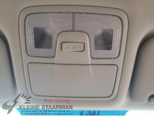Używane Oswietlenie wewnetrzne przód Hyundai iX35 (LM) 1.6 GDI 16V Cena na żądanie oferowane przez Kleine Staarman B.V. Autodemontage