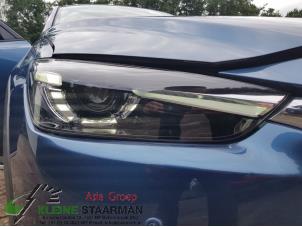 Used Headlight, right Mazda CX-3 2.0 SkyActiv-G 150 4WD Price on request offered by Kleine Staarman B.V. Autodemontage