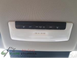 Gebrauchte Innenbeleuchtung vorne Nissan Leaf (ZE1) 40kWh Preis auf Anfrage angeboten von Kleine Staarman B.V. Autodemontage