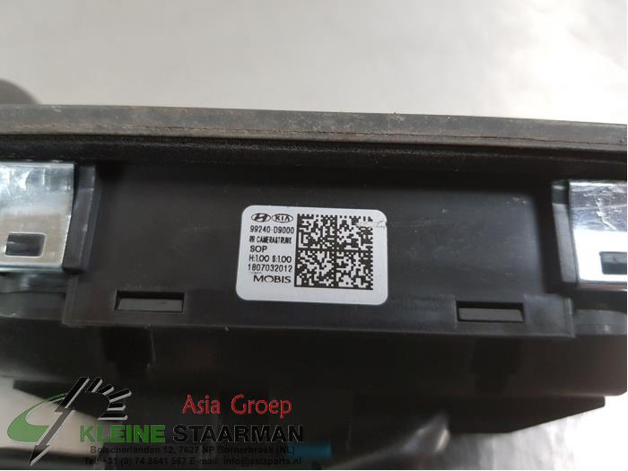 Interruptor del portón trasero de un Kia Sportage (QL) 1.6 CRDi 16V 116 2018