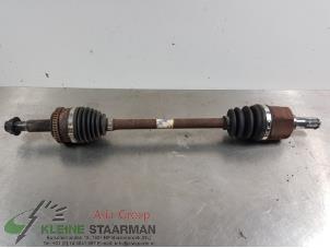 Used Front drive shaft, left Kia Cee'd (JDB5) 1.4i 16V Price on request offered by Kleine Staarman B.V. Autodemontage