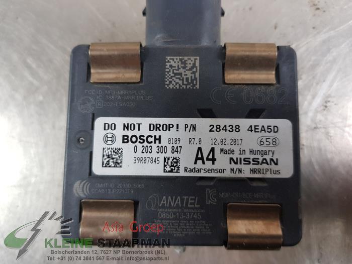 Radar sensor Nissan Qashqai 1.2 DIG-T 16V - 284384EA5D