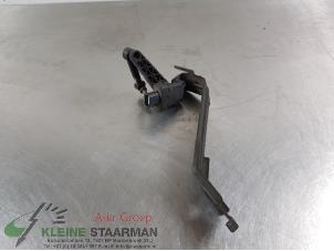 Used Xenon height adjustment Nissan Qashqai (J11) 1.6 DIG-T 163 16V Price on request offered by Kleine Staarman B.V. Autodemontage