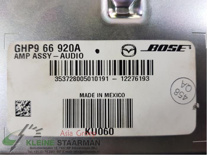Amplificateur radio d'un Mazda 6 (GJ/GH/GL) 2.2 SkyActiv-D 175 16V 2014