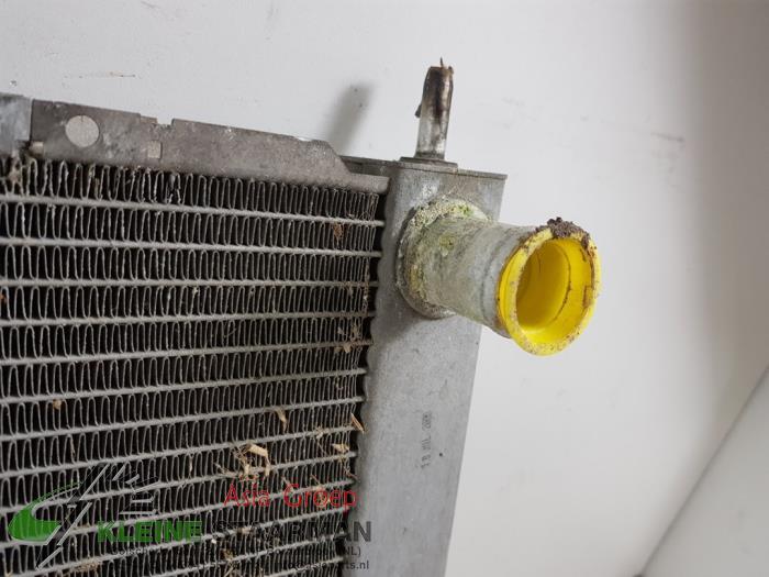 Air conditioning radiator from a Nissan Note (E11) 1.6 16V 2006
