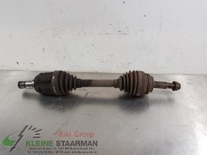 Used Front drive shaft, left Toyota Corolla Verso (E12) 2.0 D-4D 16V 90 Price on request offered by Kleine Staarman B.V. Autodemontage