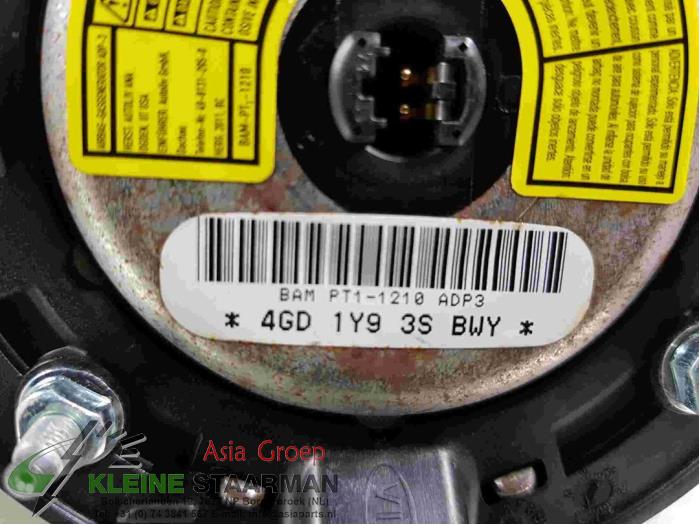 Left airbag (steering wheel) from a Kia Venga 1.4 CVVT 16V 2012