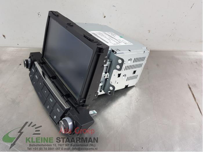 Navigation system Hyundai Tucson 1.6 TGDi 16V 2WD 96560D70124X