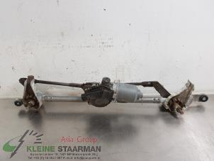 Usados Mecanismo y motor de limpiaparabrisas Subaru Forester (SH) 2.0D Precio de solicitud ofrecido por Kleine Staarman B.V. Autodemontage