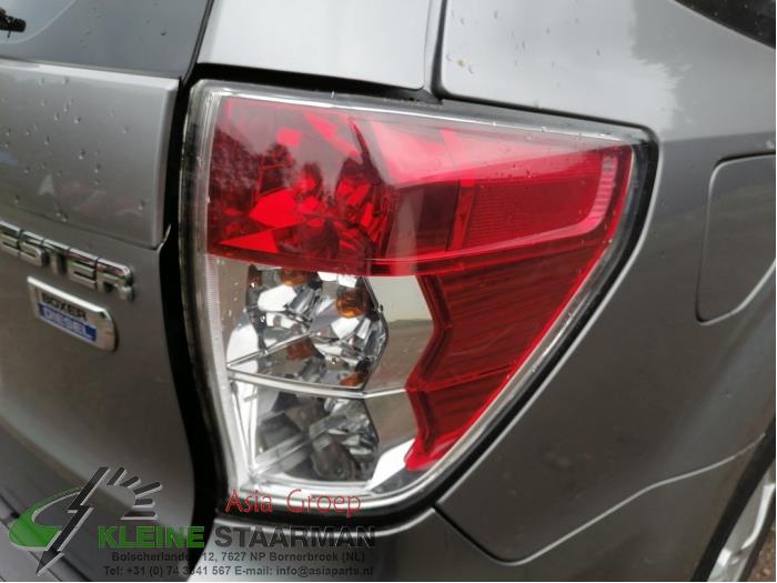 Taillight, right from a Subaru Forester (SH) 2.0D 2009