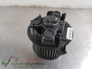 Usados Motor de ventilador de calefactor Nissan Note (E11) 1.4 16V Precio de solicitud ofrecido por Kleine Staarman B.V. Autodemontage