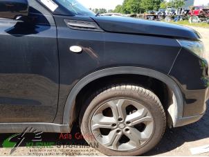 Used Front wing, right Suzuki Vitara (LY/MY) 1.6 16V VVT Price on request offered by Kleine Staarman B.V. Autodemontage