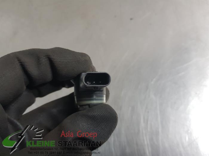 Parkeringssensor från en Toyota C-HR (X1,X5) 1.8 16V Hybrid 2017