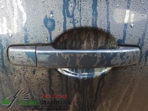 Used Rear door handle 4-door, right Nissan Qashqai (J10) 2.0 16V Price on request offered by Kleine Staarman B.V. Autodemontage