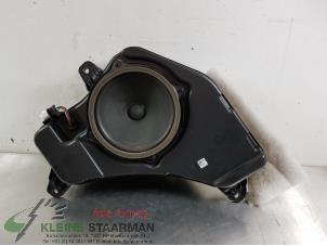 Used Subwoofer Kia Sportage (SL) 2.0 CRDi HP 16V VGT 4x4 Price on request offered by Kleine Staarman B.V. Autodemontage