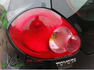 Usagé Feu arrière secondaire gauche Toyota Aygo (B10) 1.0 12V VVT-i Prix € 35,00 Règlement à la marge proposé par Kleine Staarman B.V. Autodemontage