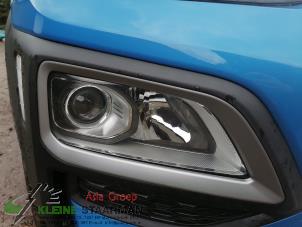 Używane Reflektor prawy Hyundai Kona (OS) 1.0 T-GDI 12V Cena na żądanie oferowane przez Kleine Staarman B.V. Autodemontage