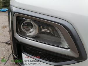 Używane Reflektor prawy Hyundai Kona (OS) 1.6 T-GDI 16V AWD Cena na żądanie oferowane przez Kleine Staarman B.V. Autodemontage