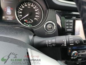 Używane Przelacznik Combi kolumny kierownicy Nissan Qashqai (J11) 1.2 DIG-T 16V Cena na żądanie oferowane przez Kleine Staarman B.V. Autodemontage
